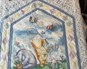 Trapunta/coperta vintage Disney Classic Winnie the Pooh con farfalle 3D