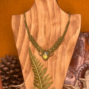 Handmade micro-macrame necklace with natural labradorite stone hippie necklace - boho necklace - macrame - psytrance necklace - zen necklace