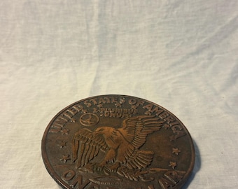 Vintage United States of America One Dollar Coin 6" Round Cast Iron Eagle Trivet