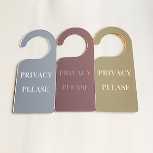 Custom Door Hanger Tag Bridal Door Hanger Beauty Room Sign Bridesmaid Gift Acrylic Do Not Disturb Sign Dressing Room Bridal Boutique Sign