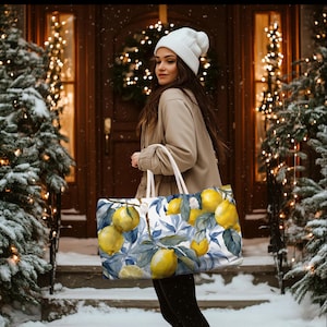 Amalfi Coast Blue & Yellow Lemon Weekender Bag, l Italy Weekend Tote l Gift for the bridesmaids l  Oversized Travel Tote l Overnight Duffel