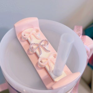 Stanley Straw Plate | 3 Small Bows