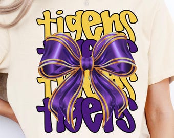 Tiger Football PNG für Sublimation, Tigers Sublimationsdesign, Kokette Tiger Png, Fußball-Mama Png lila und gelbe Kokette Tiger Png