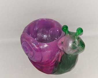 Resin Snail Planter, Trinkets, and Jewelry holder.