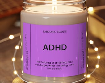 Candela ADHD, Regalo per Amico, Candela Regalo Divertente per Lei, Candela per Donne, Regalo Amico di Compleanno, Regalo Migliore Amico, Candela Sarcastica
