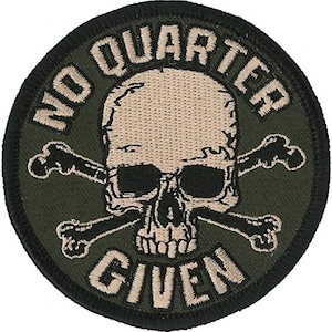 No Quarter Given Skull Biker Patch: Broderad Stryk-På Applikation