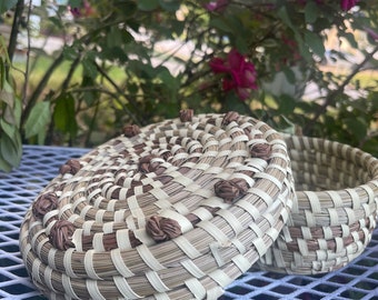 Sweetgrass Bowl with Knotted Lid