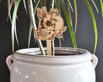 Skull Plant Stakes, Plant Markers, Garden Stakes, Garden Decor, Plant Accessories, Funny Plant Markers, Wooden Plant Stakes, Plant Signs