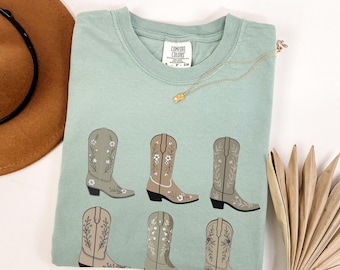 Retro Western Cowgirl Shirt Cowgirl Tshirt Country Western T Shirt Country Concert Tee Cowboy Boot Shirt Vintage Western Gift Trendy Tees