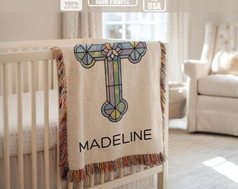 Personalisierte Glasmalerei Kreuz Babydecke, gewebte Name Taufe werfen, Kinderzimmer Decke, weiche Baby Andenken