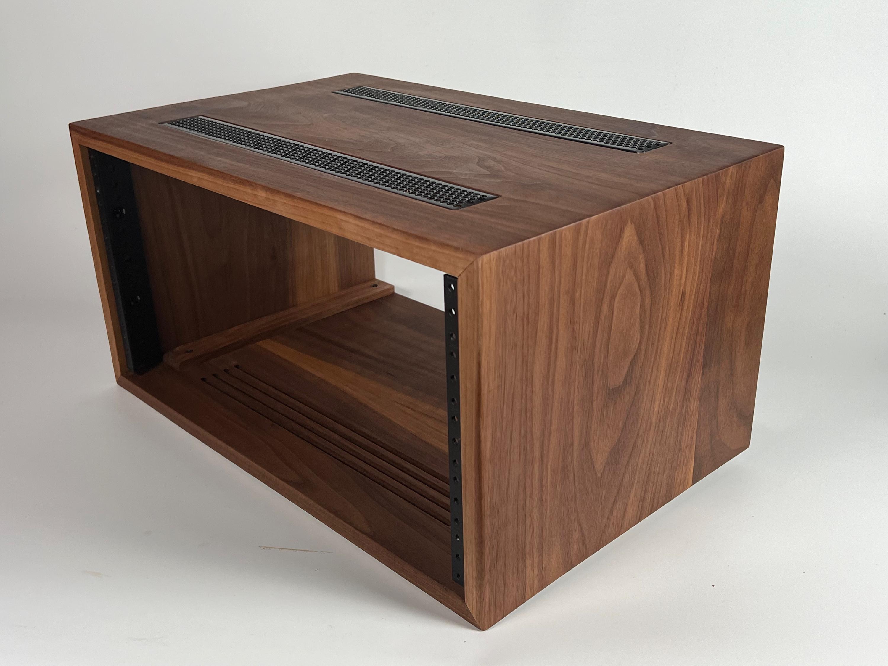 Cabinet for Pioneer RT-707 Reel-to-reel Tape Deck - Metal Venting