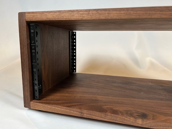 Rear-mounted rack rails, sold in pairs (add-on for rack cabinet order)