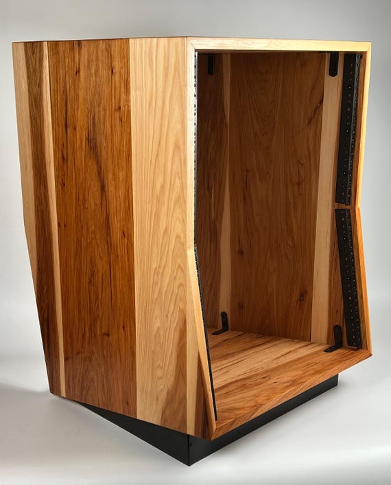 Studio Rack - Solid Hickory Audio / Video / Data Gear Rack Studio Rack - Solid Hickory Audio / Video / Data Gear Rack