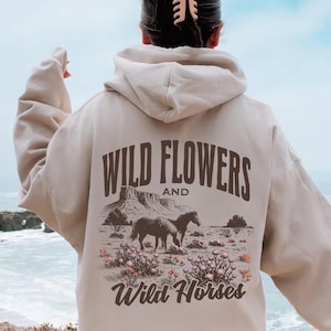 Retro Western Hoodie, Wild Flower Wild Horses Hoodie, Horse Sweatshirt, Country Shirt, Graphic Western Hoodie, Vintage Cowgirl Shirt