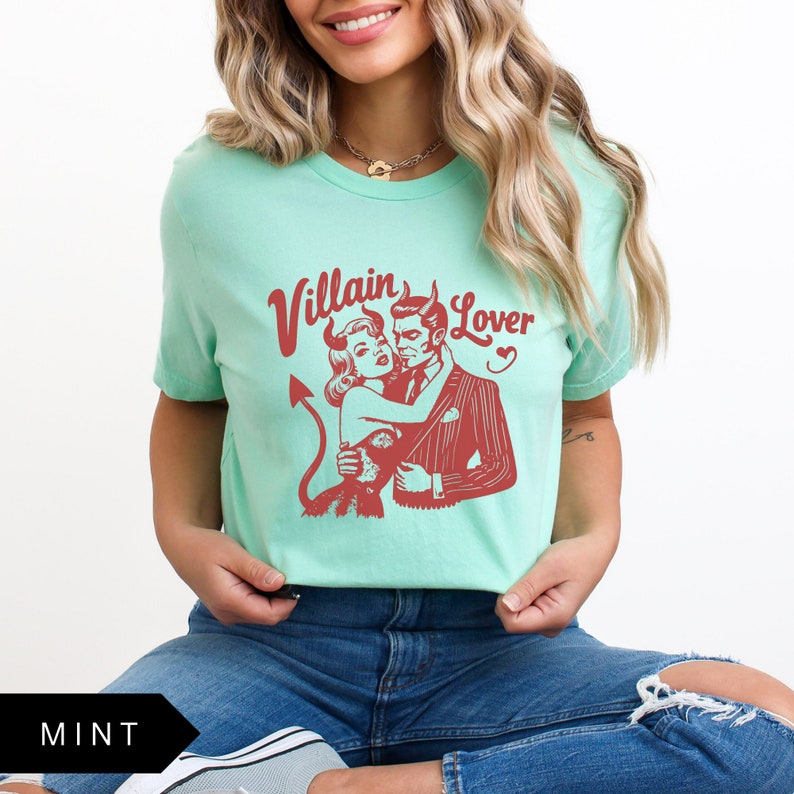 Villain Lover Shirt, Book Lover, Retro Tshirt, Bookish T Shirt, Vintage Shirt, Reading Shirt, Romance Reader, Book Gift, Literature Shirt image 7