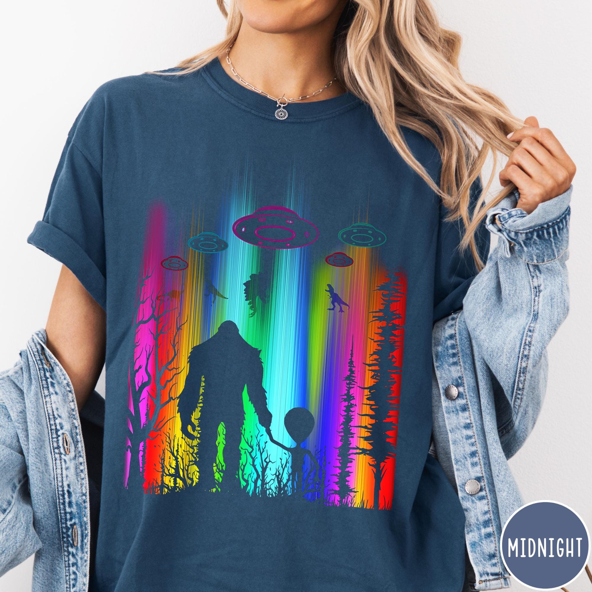 Bigfoot and Alien Shirt, Funny Vintage Retro Graphic UFO Cow Tshirt ...