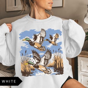 Vintage Ducks Sweatshirt - Unisex Retro Mallard Shirt White