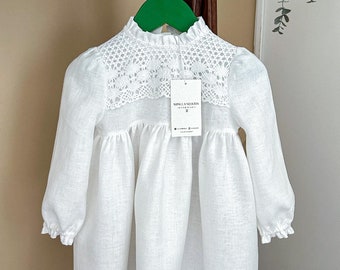 Robe de demoiselle d'honneur blanche en pur lin pour baptême