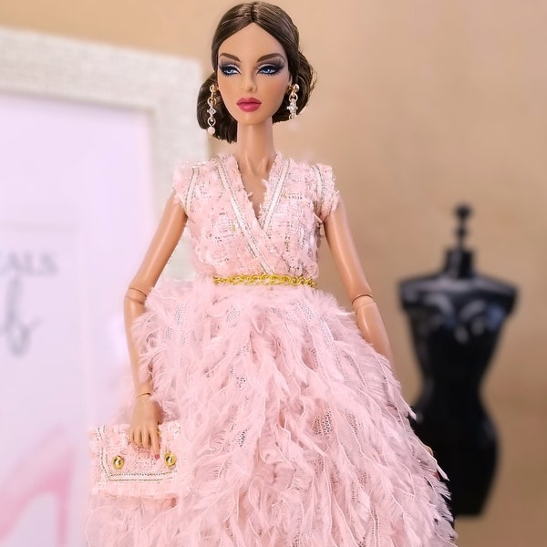 AFTER PASSION | Feather dress with feathers and clutch | Doll dress pink | Ball gown | Link belt gold miniature 1:6 | Pearl earrings silver