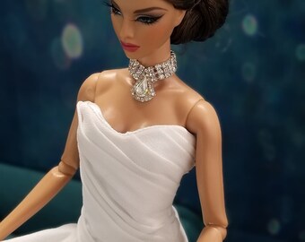 MEGHAN | Vestido de novia blanco con enagua de raso para FR, BB y otras muñecas de moda | con joyas y zapatos | Para juguetes de integridad
