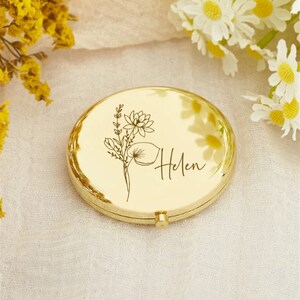 Miroir compact personnalisé Miroir fleuri pour le mois de naissance Cadeaux pour baby shower Cadeaux de mariage Cadeaux pour demoiselle d'honneur Miroir de poche gravé image 2