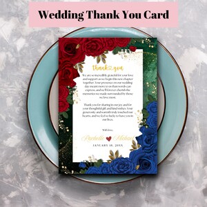 Modelo de cartão de agradecimento de casamento com rosas vermelhas e azuis editável, cartão de agradecimento de mesa de casamento verde esmeralda para impressão, cartão de agradecimento de casamento com flores