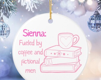 Adorno de cerámica personalizado para amantes de los libros obscenos, inspirado en el café y los hombres de ficción. Regalo navideño para lectores de novelas románticas picantes.