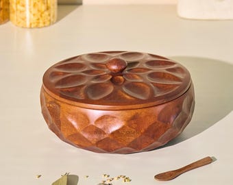 Caja de madera para especias Brick Brown® Saku con tapa / Caja organizadora de especias con 7 recipientes de acero inoxidable y cuchara de madera / Estante para especias