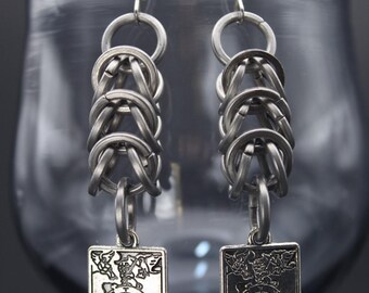 Örhängen med ringbrynja och tarotkort i Lyckohjulet