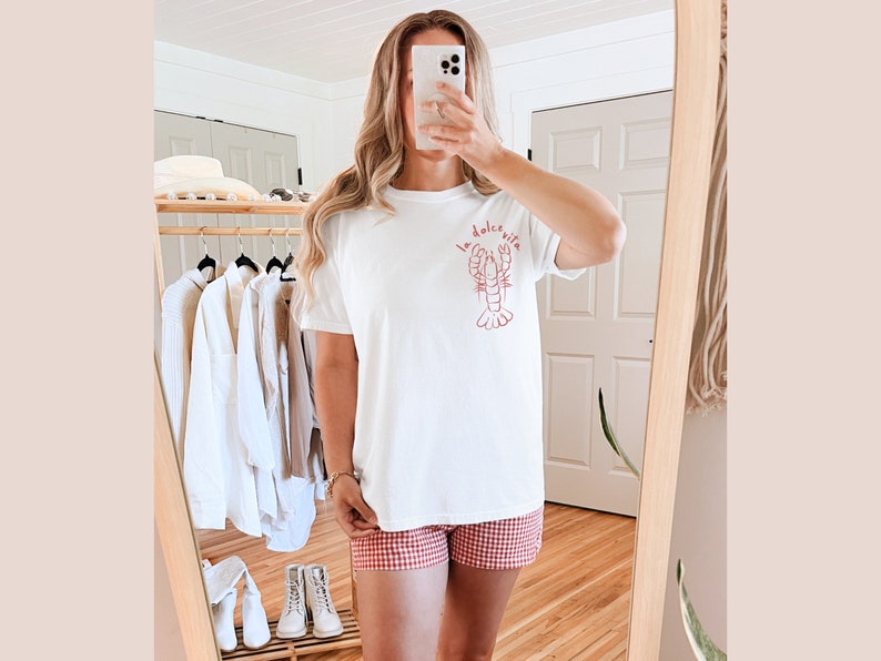 la dolce vita lobster comfort colors shirt