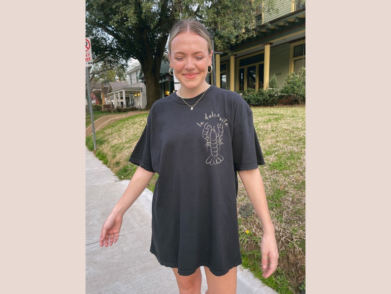 la dolce vita lobster comfort colors shirt