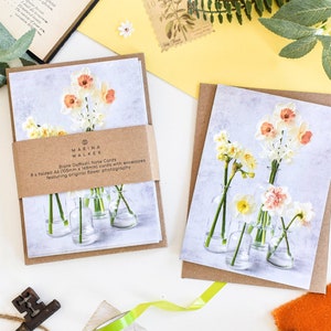 Tarjetas con notas con jarrones de narcisos, tarjetas de felicitación florales, tarjetas de felicitación botánicas, tarjetas de Pascua florales, tarjetas de notas de primavera en blanco, paquetes de tarjetas múltiples
