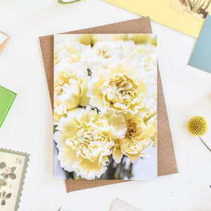Carte de correspondance oeillet jaune, carte de voeux florale, cartes de voeux botaniques, carte d'anniversaire florale, cartes de correspondance vierges, rétablissement
