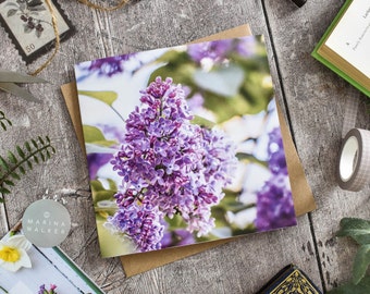 Tarjeta de felicitación con flor de lila: tarjetas con fotos botánicas