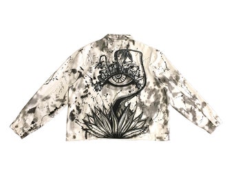 Chaqueta pintada a mano, diseño abstracto inspirado en las flores de páramo y montañas andinas. Colección páramo atemporal, prenda única.