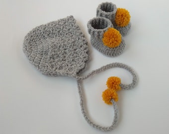 Coffret de naissance bonnet et chaussons