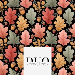 Puede incluir: Un patrón repetitivo de hojas de otoño y bellotas en tonos rojos, naranjas y verdes sobre un fondo negro. El diseño presenta hojas de roble y bellotas, evocando un tema otoñal. El texto "DUO Designed Studio" está en un rectángulo blanco.