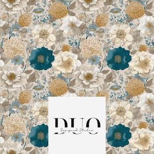 Puede incluir: Un patrón floral con grandes flores en color turquesa, crema y dorado sobre un fondo beige. El diseño incluye varios tipos de flores y follaje, creando un efecto texturizado y en capas. El texto "DUO Designed Studio" está en la esquina inferior derecha.