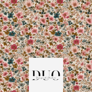 Peut inclure: Un motif floral avec des fleurs roses, turquoise et blanches et des accents bruns sur un fond crème. Le design comprend le texte "DUO Designed Studio" en noir.
