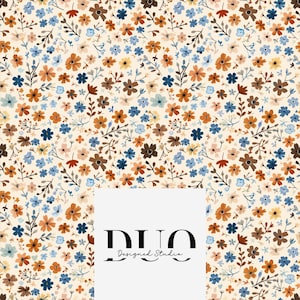 Puede incluir: Un patrón floral con pequeñas flores en tonos marrón, naranja, azul y amarillo sobre un fondo crema. El diseño incluye una variedad de formas y tamaños de flores, con delicados tallos y hojas. El texto "DUO Designed Studio" está en la parte inferior.