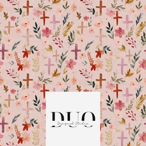 Op de afbeelding: Een herhalend patroon van kruisen, bloemen en bladeren in tinten roze, bruin en groen op een lichtroze achtergrond. Het ontwerp bevat bloemelementen en kruisen in aquarel-stijl. De onderkant van de afbeelding bevat de tekst "DUO Designed Studio".