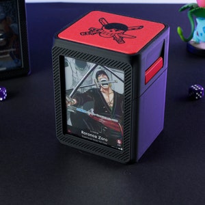 OPTCG - Deckbox (Schwarz) - Rot Zoro Edition (Deckel & Clips)