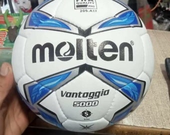 Ballon de football MOLTEN de bonne qualité. Ballon de football taille officielle 5.