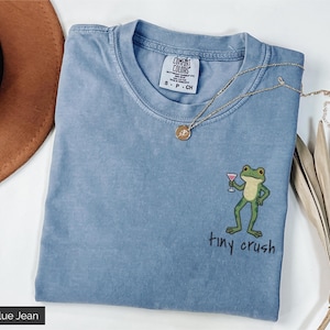 Broderad grod-t-shirt – Comfort Colors Tee, Tiny Crush-design