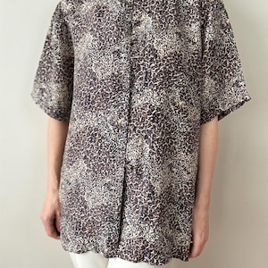 Vintage 100% silk shirt with leopard print, size 1XL / oversize