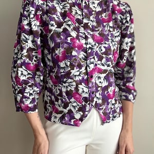 Vintage viscose blouse in floral pattern, size 2XL