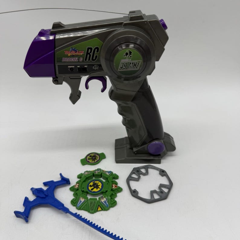Beyblade G Revolution Draciel G Engine Gear RC Remote W Beyblade Incomplete image 1