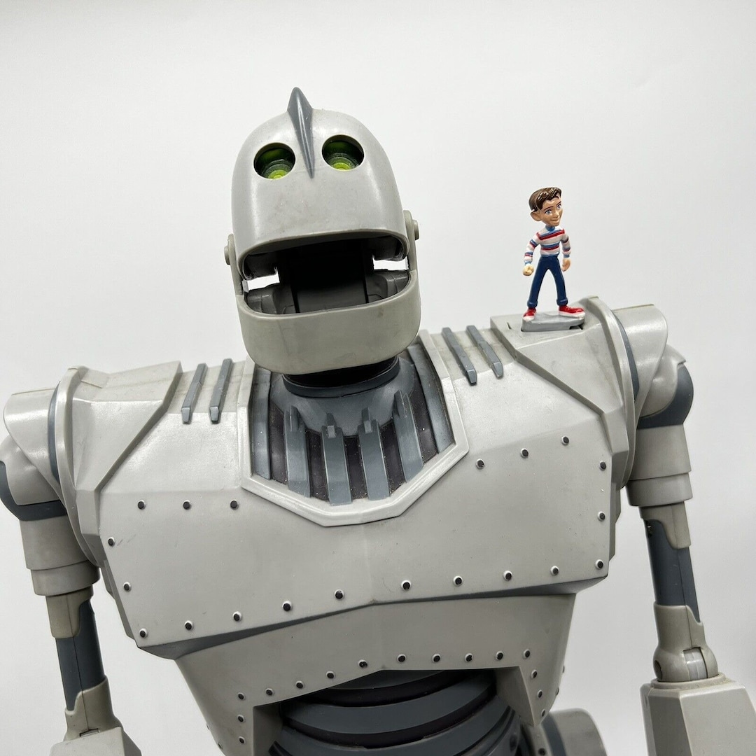 アイアンジャイアント フィギュア 貯金箱 - メルカリ