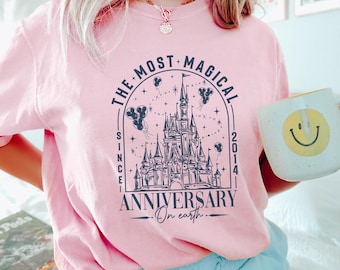 Chemise anniversaire le plus magique de la planète Disneyland, chemise lune de miel Disneyland, t-shirt anniversaire château magique, 123382