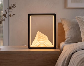 Lampe d'ambiance SUMMIT | Design d'éclairage inspiré de la montagne | Lampe design moderne | Lampe de table LED durable | Éclairage d'espace de vie imprimé en 3D